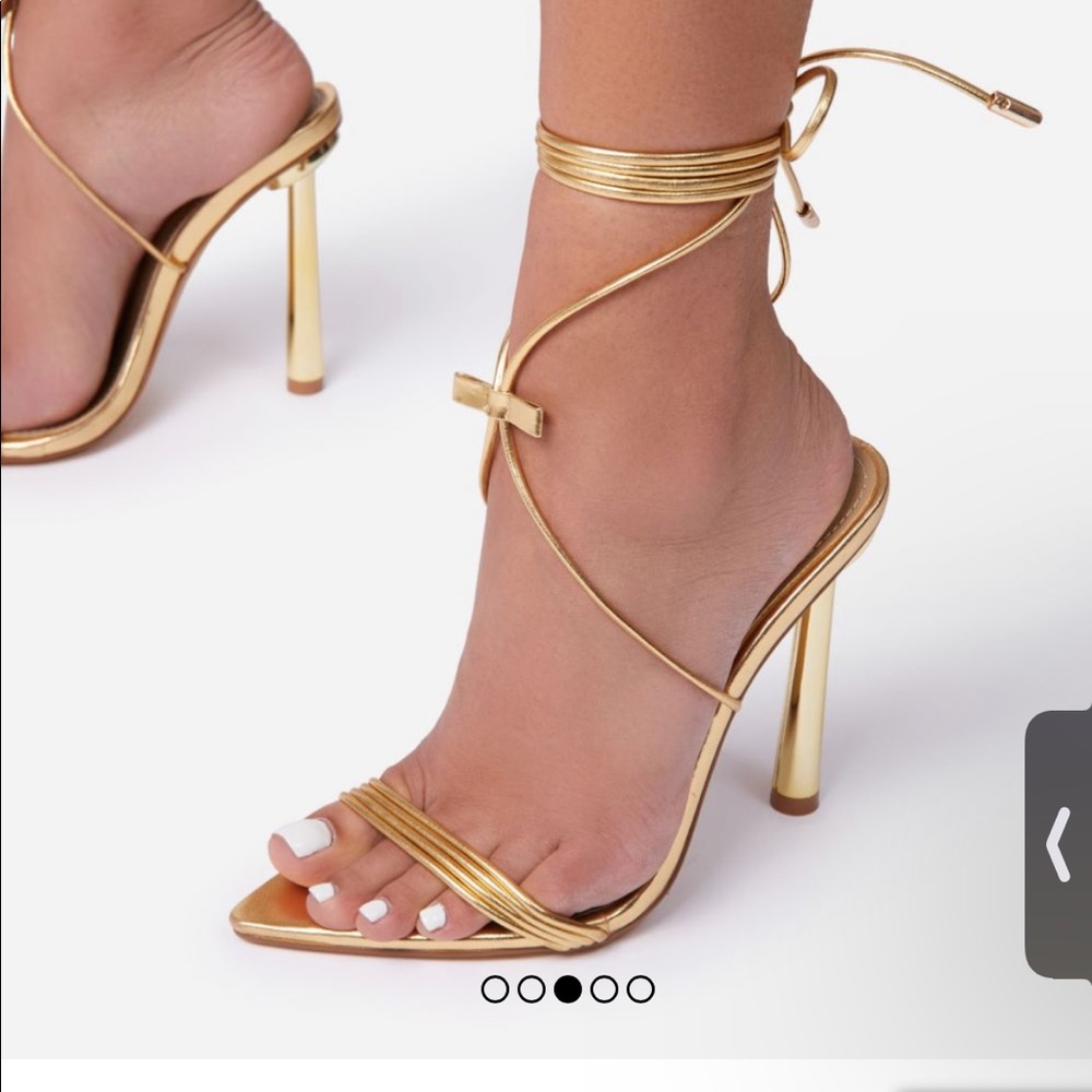 **NEVER WORN** VICTORIA BOW DETAIL LACE UP POINTED TOE METALLIC HEEL GOLD